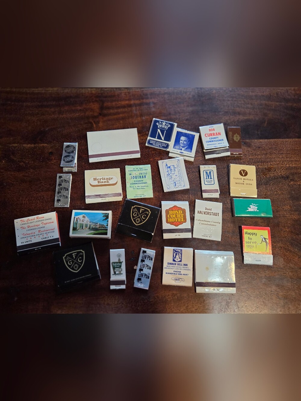 24 Vintage Assorted Matchbooks - Black, White, Cream, Green, Blue - Picture 2 of 2